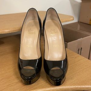 Auth!! Louboutin heels 38 auth super high
